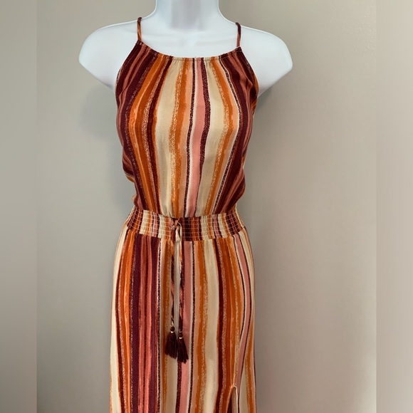 Xhilaration Dress - Picture 2 of 16